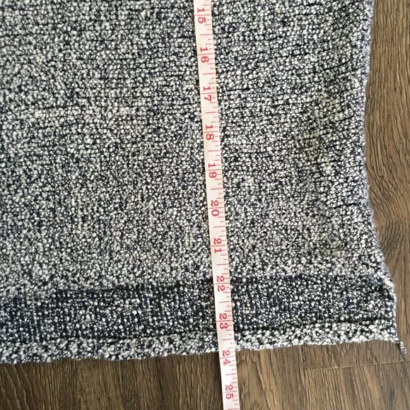 Zara Knit Sweater with Wide Sleeves - Picture 9 of 9